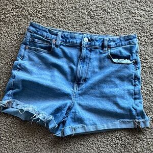 AE “Mom Shorts”